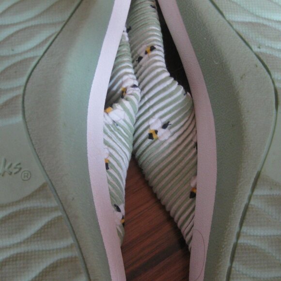 Cloudstepper by Clarks flip flops - Picture 5 of 6